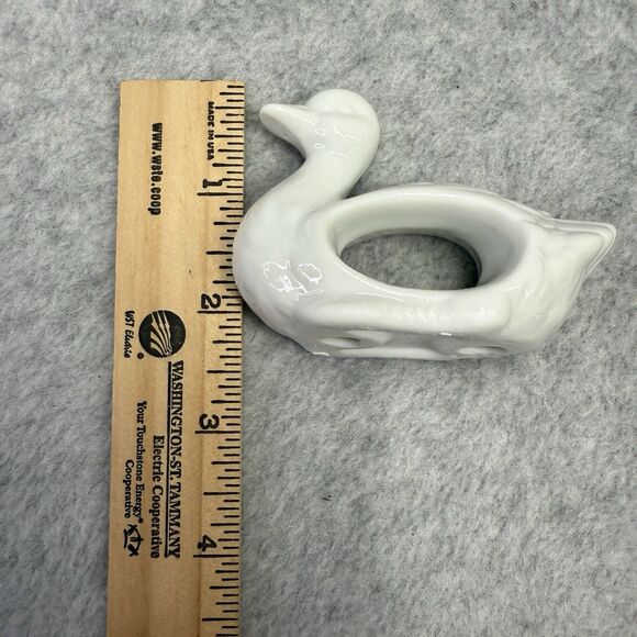 Set Of 4 Vtg Japan 1984 White Duck Porcelain Napkin Rings w/Original Box - Picture 8 of 8